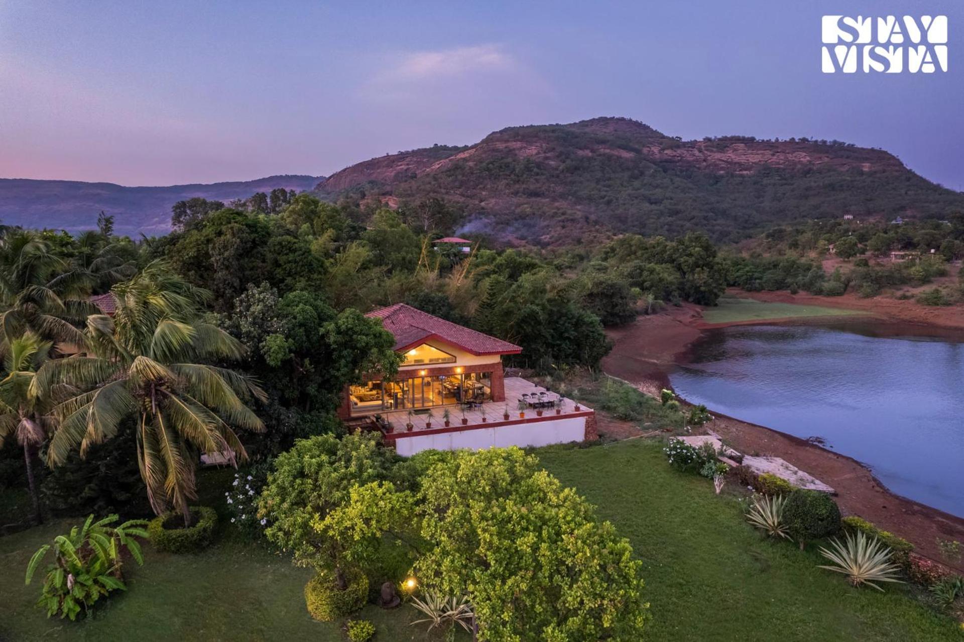 Stayvista At Three Shores With Lake View & Alfresco Dining Khamshet Exterior foto